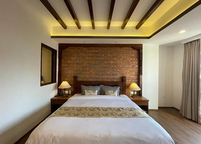 Hotel Ambassador Garden 4*